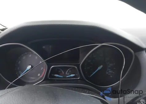 2014 Ford Focus Se z USA, uszkodzony, nr VIN 1FADP3F2XEL283154